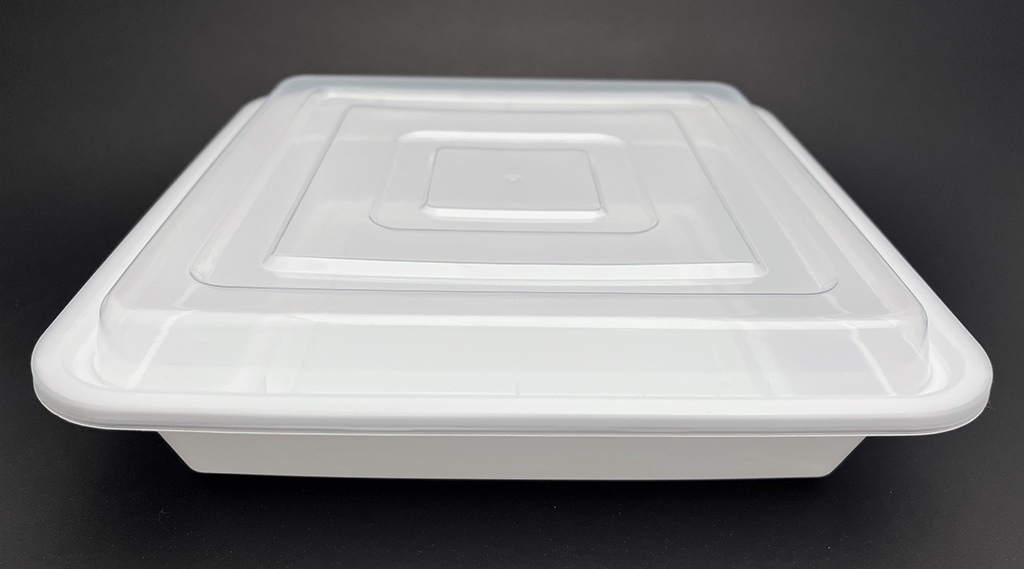 Closed lid view of T48 white color rectangular container