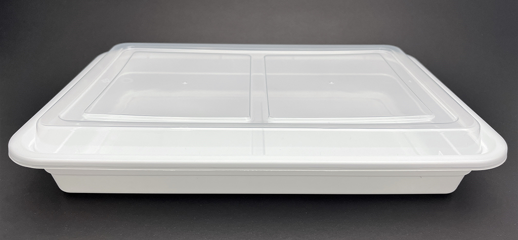 Closed lid view of T58 white color rectangular container