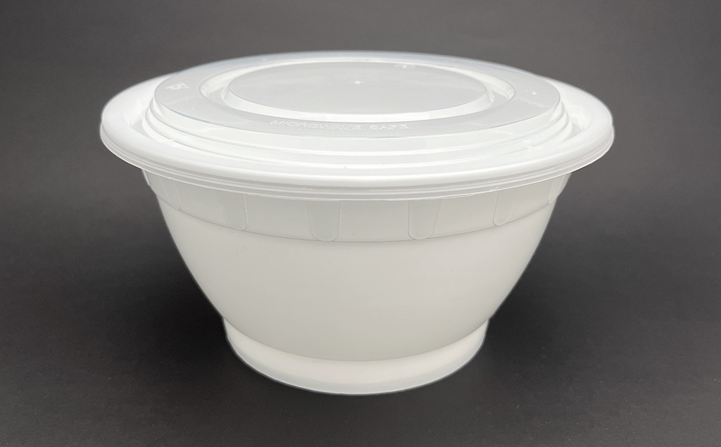 Closed lid view of B48 white color plastic bowl